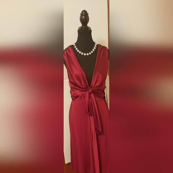NEW Women's DRESS Crimson - Picture 3 of 10